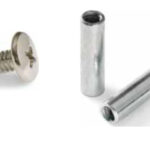 TUBO UNION 1/4" CON 2 TORNILLO ENSAMBLE 60 MM ZINCADO
