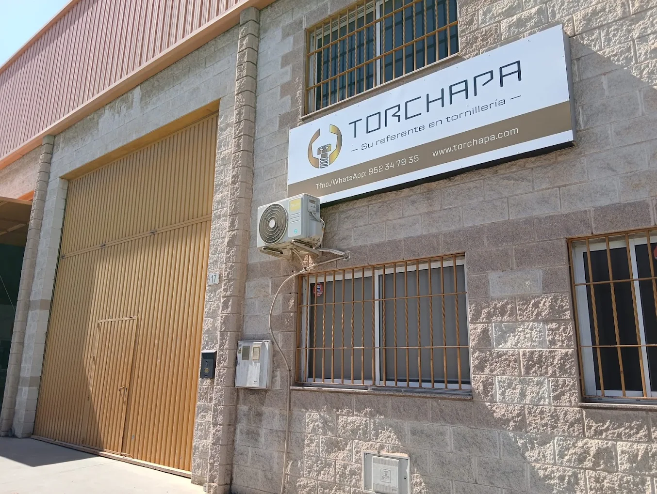 Vista del exterior de las instalaciones de la empresa Torchapa.